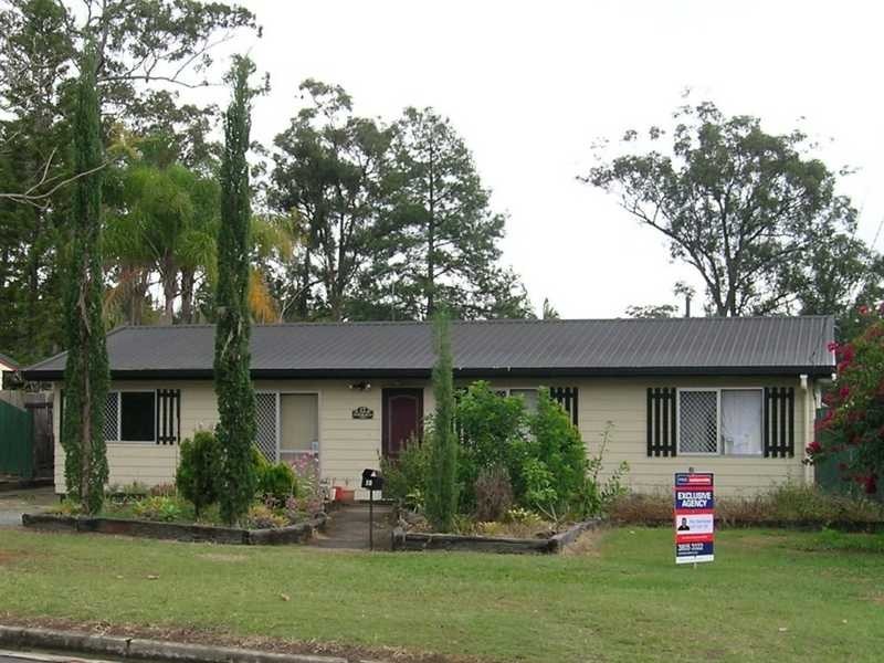 12 Emerald Street, Marsden QLD 4132