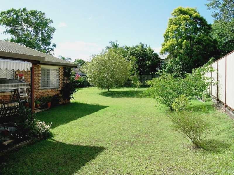 4 Bloodwood Street, Crestmead QLD 4132