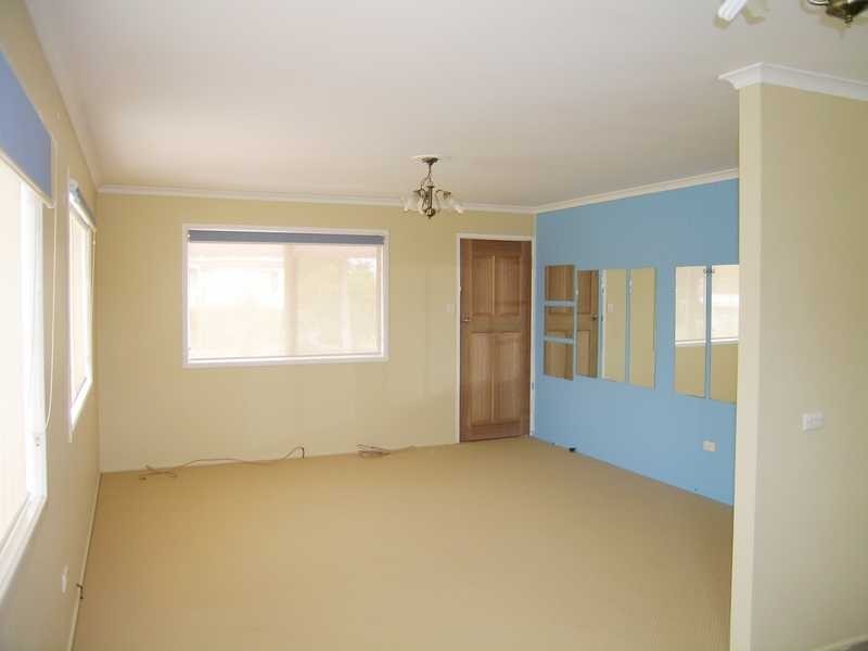 1 Sandalwood Street, Crestmead QLD 4132