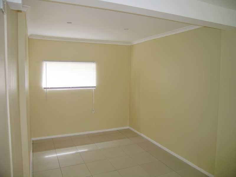 1 Sandalwood Street, Crestmead QLD 4132