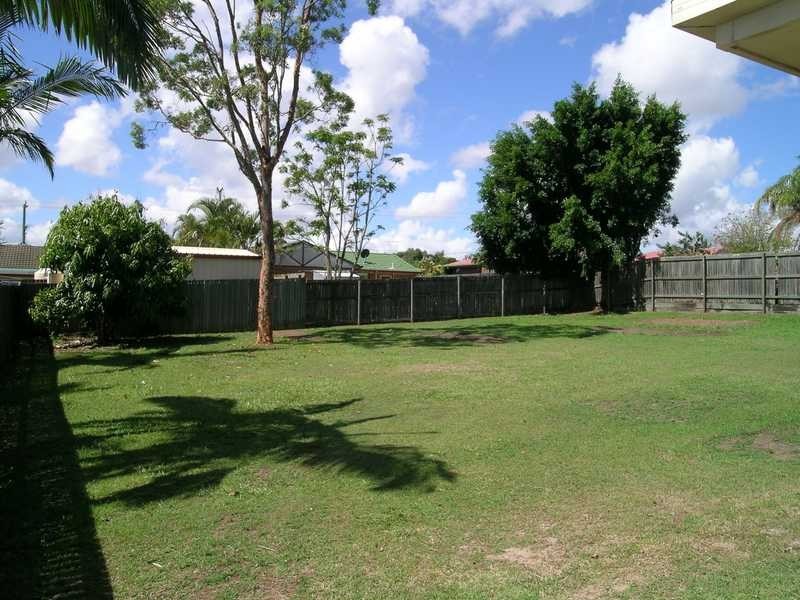 8 Debanie Court, Marsden QLD 4132