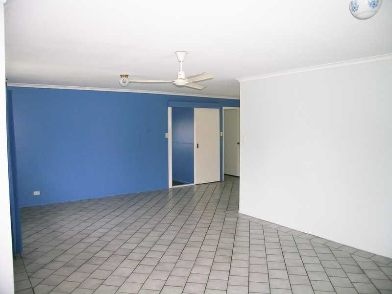 9 Meranti Street, Crestmead QLD 4132