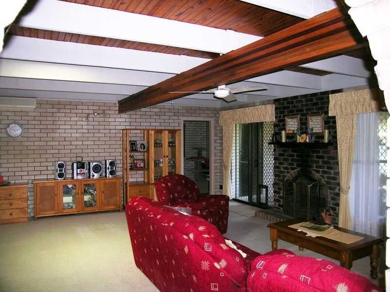 12 Logan Parade, Logan Reserve QLD 4133