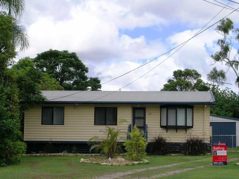 37 Lynelle Street, Marsden QLD 4132