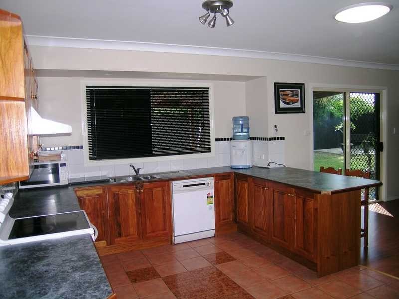 2 Lycoris Street, Crestmead QLD 4132