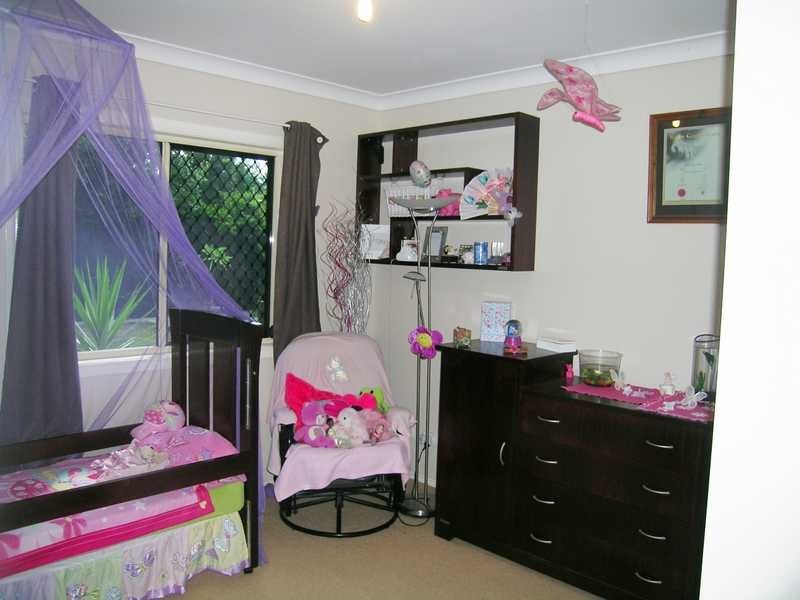 2 Lycoris Street, Crestmead QLD 4132