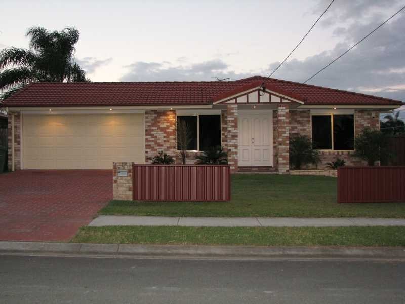 2 Lycoris Street, Crestmead QLD 4132
