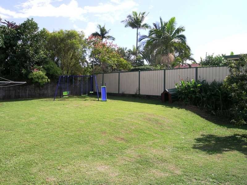 13 Dombeyah Street, Crestmead QLD 4132