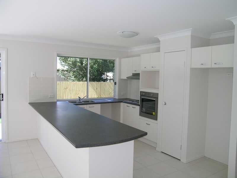 2/17 Lynelle Street, Marsden QLD 4132