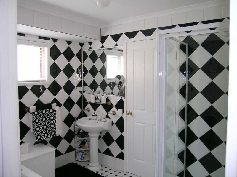 10 Lochore Court, Crestmead QLD 4132