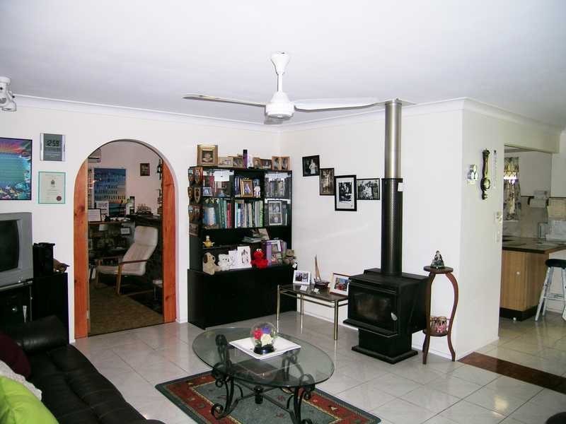 1 Moonah Court, Crestmead QLD 4132