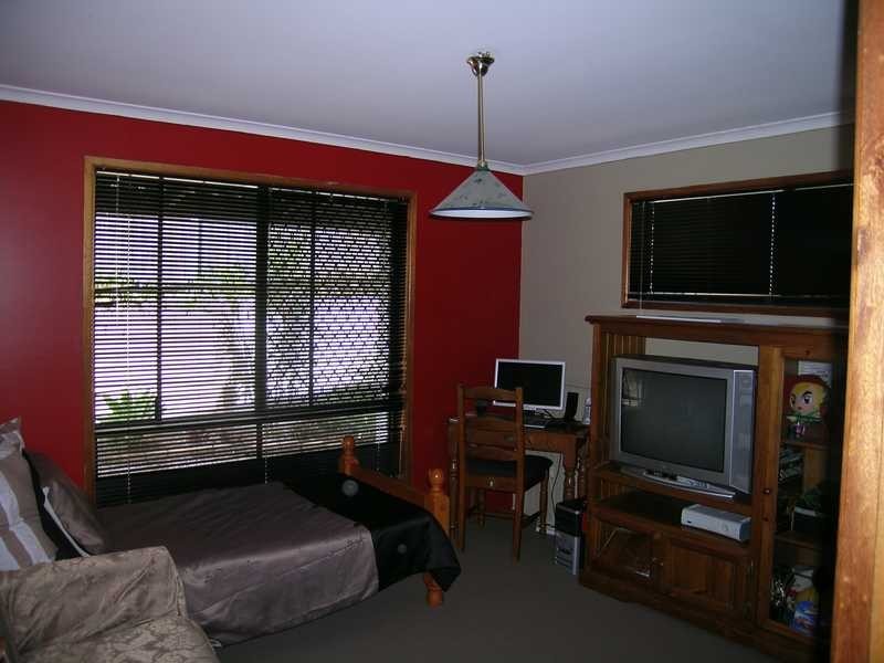 39 Griffen Place, Crestmead QLD 4132