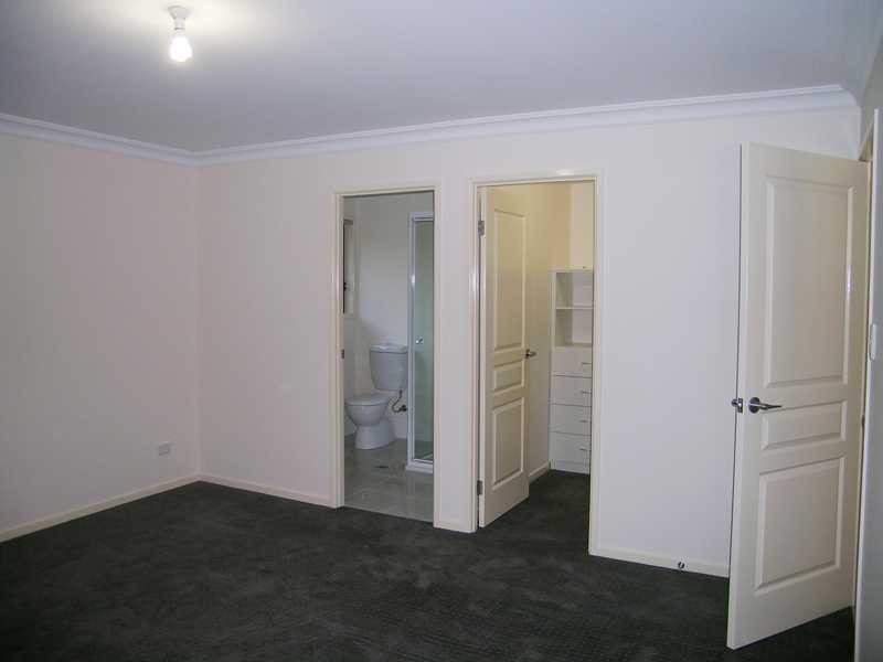 27 Moxey Street, Marsden QLD 4132