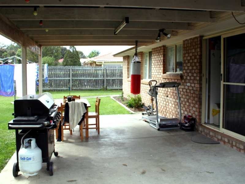 16 Avalon Court, Marsden QLD 4132