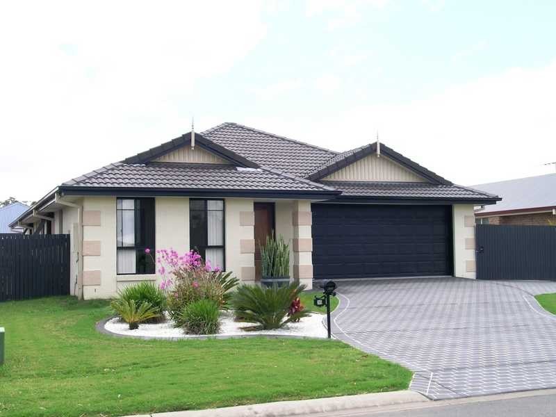 30 Lake Somerset Court, Logan Reserve QLD 4133