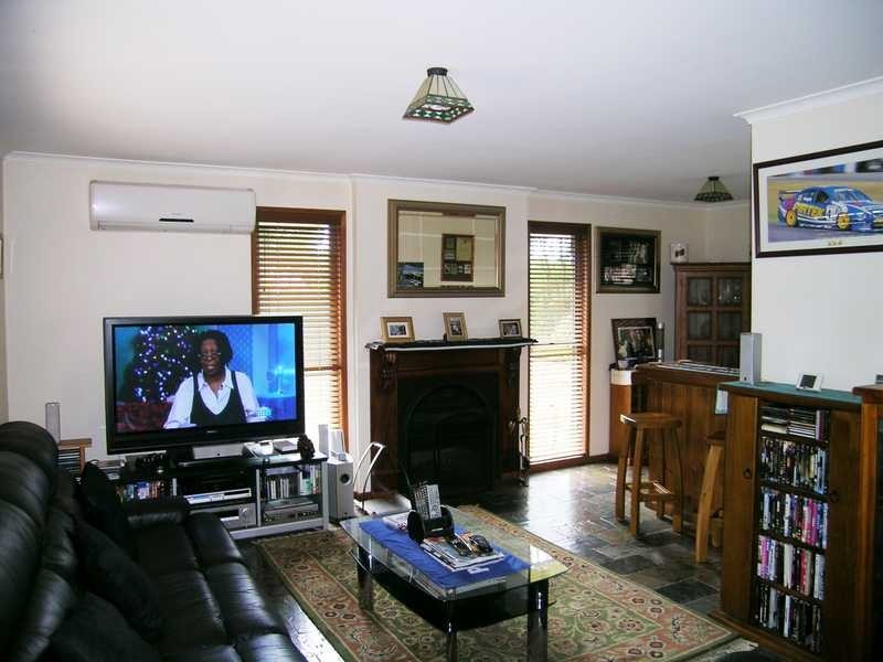 25 Bluegum Drive, Marsden QLD 4132