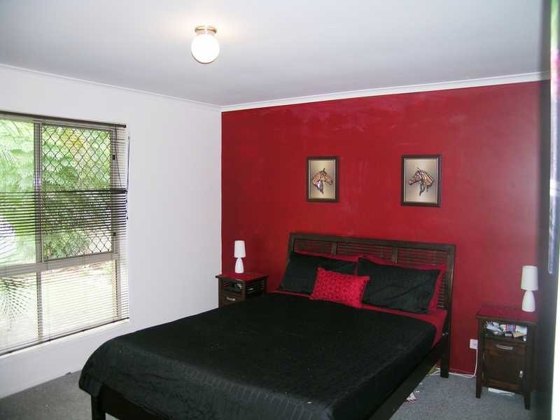 10 Federation Drive, Hillcrest QLD 4118