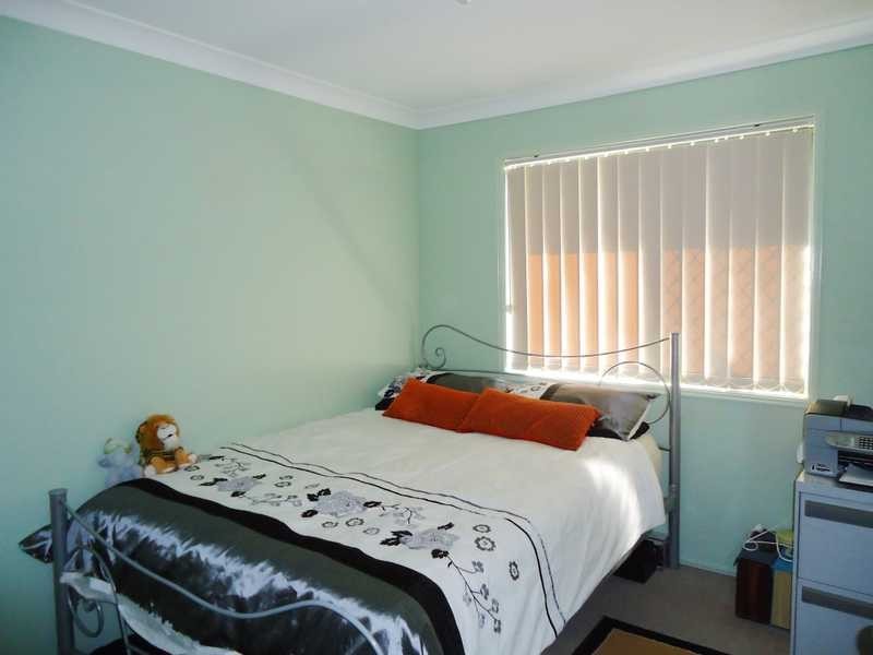 15 Phoenix Way, Crestmead QLD 4132