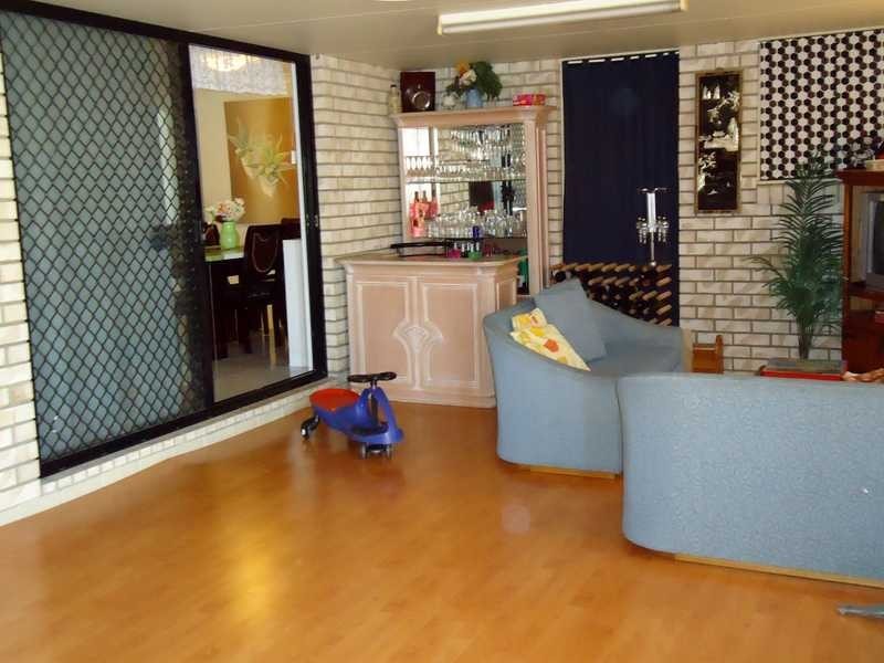 53 Rachel Drive, Crestmead QLD 4132