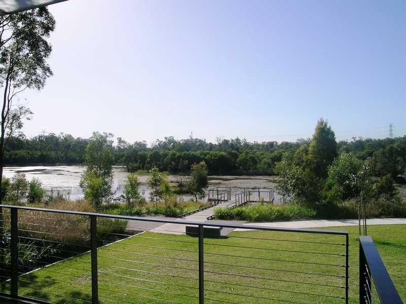 8 Basinghall Place, Marsden QLD 4132