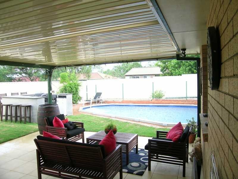 10 Lochore Court, Crestmead QLD 4132