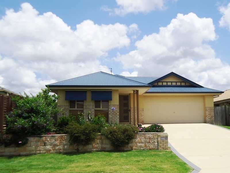 77 Lake Manchester Street, Logan Reserve QLD 4133