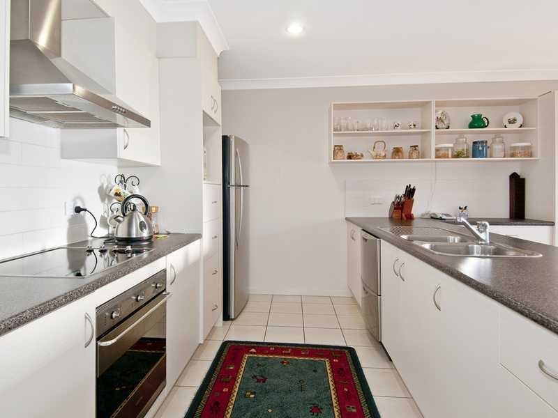 77 Lake Manchester Street, Logan Reserve QLD 4133