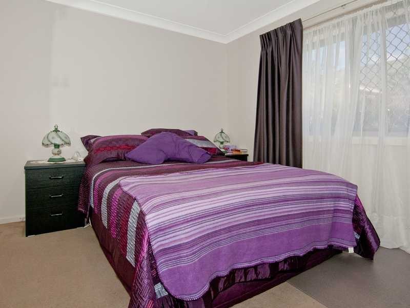 77 Lake Manchester Street, Logan Reserve QLD 4133