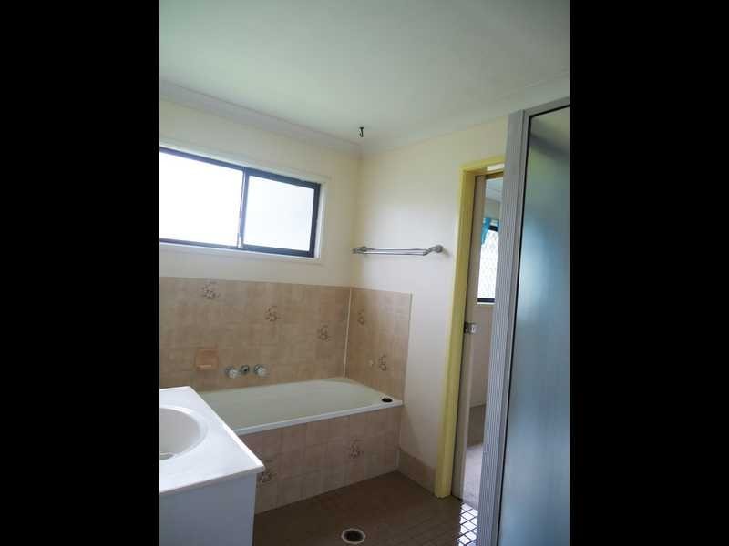 12 Bursaria Street, Crestmead QLD 4132