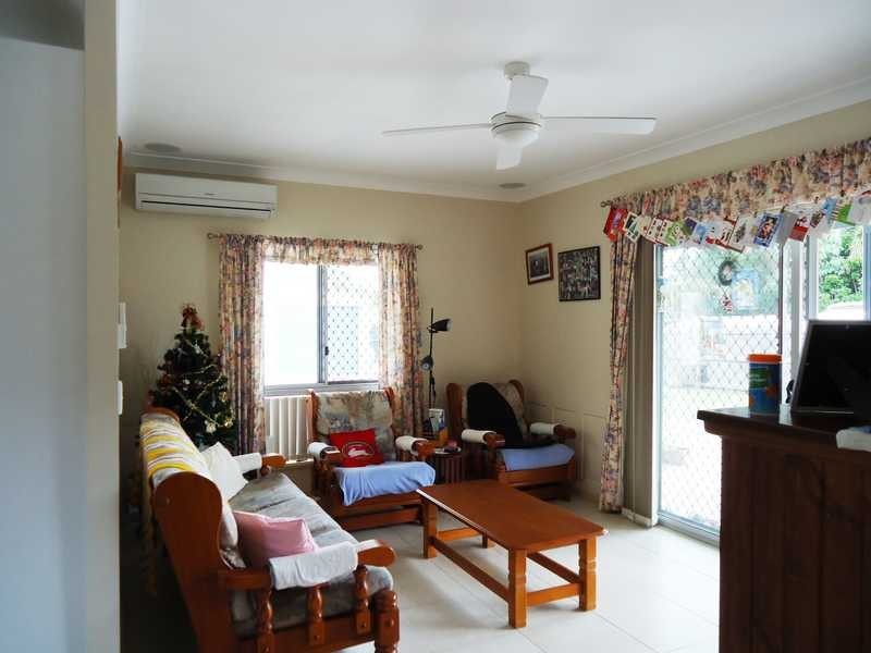 8 Dehlia Street, Marsden QLD 4132