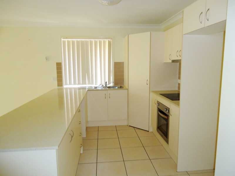 16 Sally Drive, Marsden QLD 4132