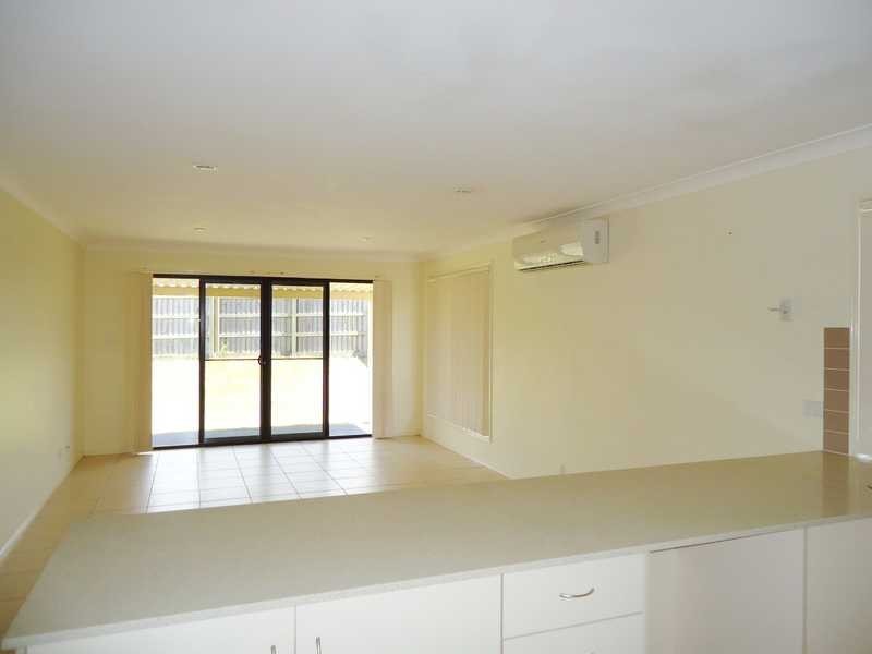 16 Sally Drive, Marsden QLD 4132