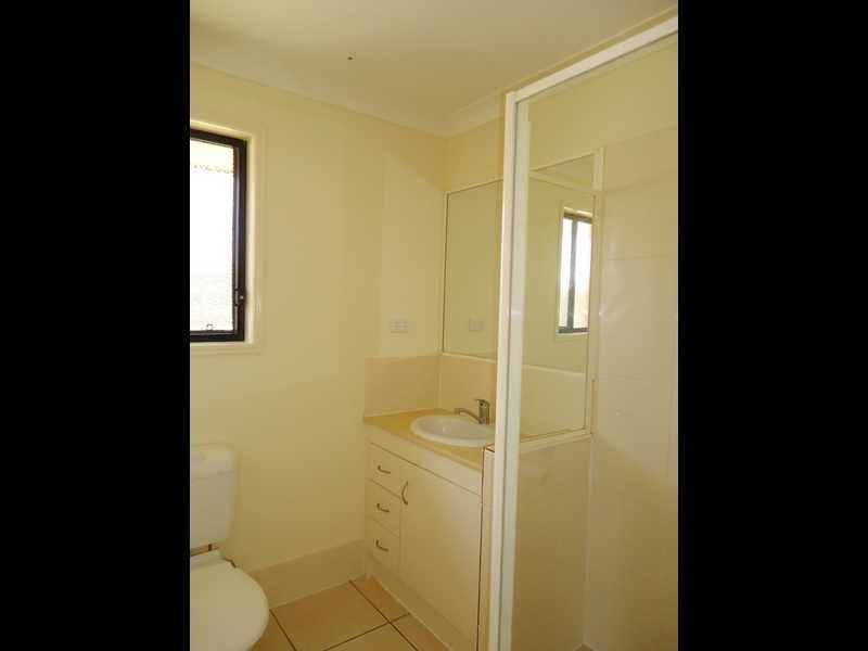 16 Sally Drive, Marsden QLD 4132