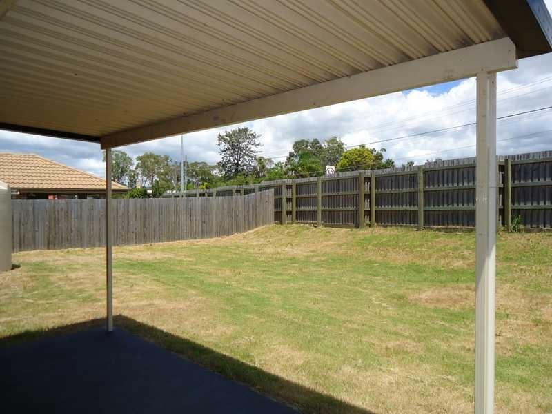 16 Sally Drive, Marsden QLD 4132