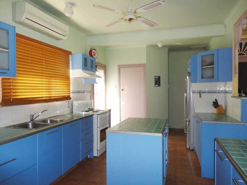 4 Cypress Drive, Marsden QLD 4132