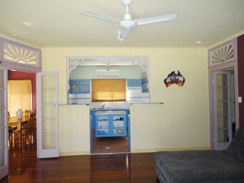 4 Cypress Drive, Marsden QLD 4132
