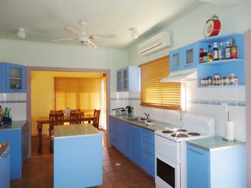 4 Cypress Drive, Marsden QLD 4132