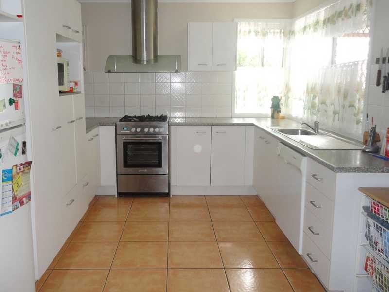16 Chaffey Street, Marsden QLD 4132
