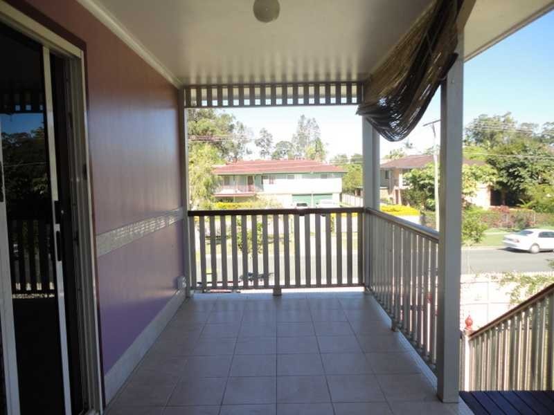 4 Cypress Drive, Marsden QLD 4132