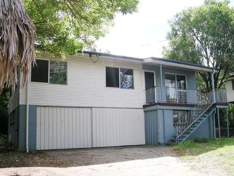 5 Palm Avenue, Kingston QLD 4114