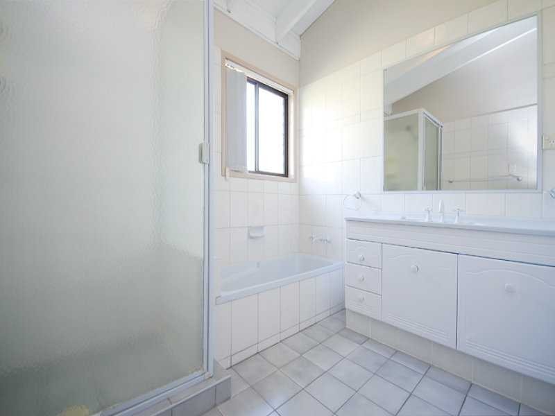 3 Emerald Street, Marsden QLD 4132