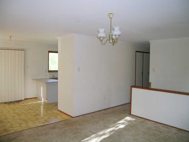 11 Redwood Street, Marsden QLD 4132