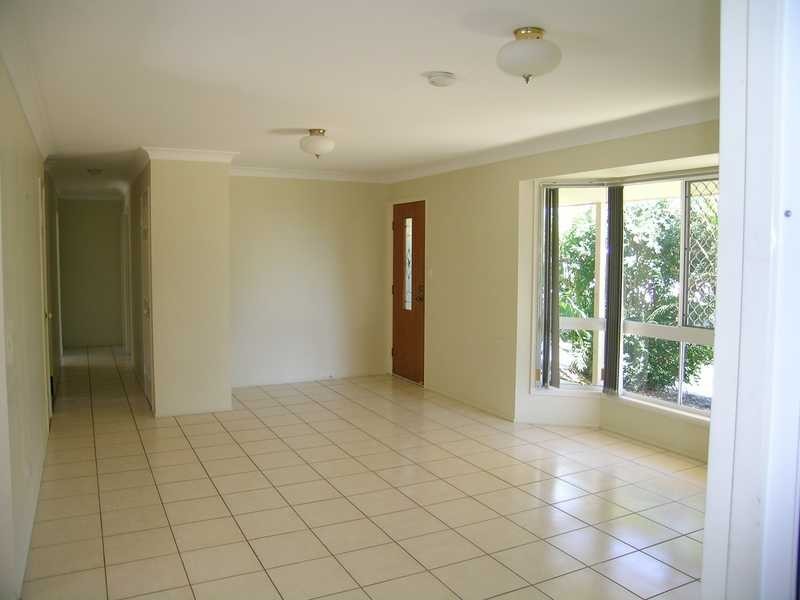 10 Debanie Court, Marsden QLD 4132