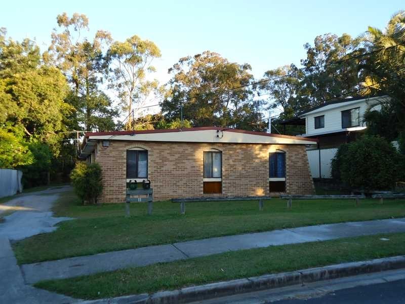 2/11 Crestview Street, Loganlea QLD 4131