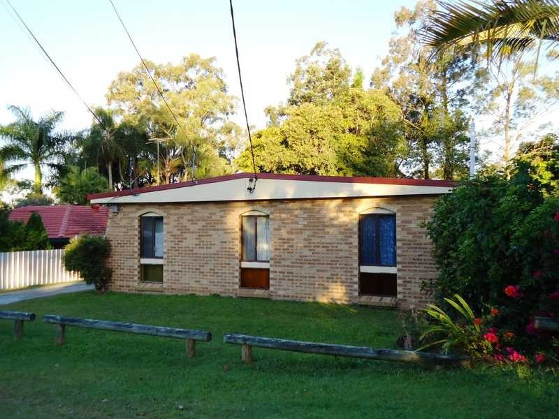 2/11 Crestview Street, Loganlea QLD 4131