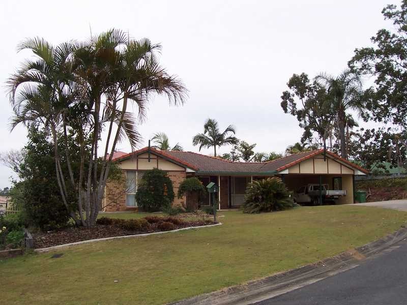 6 Iberis Court, Regents Park QLD 4118