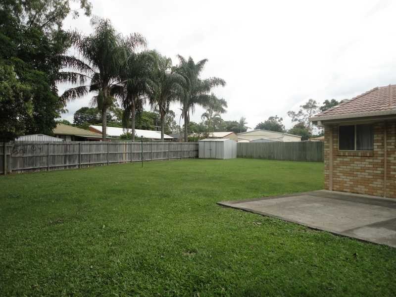 Regents Park QLD 4118