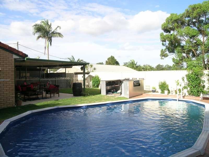 10 Lochore Court, Crestmead QLD 4132