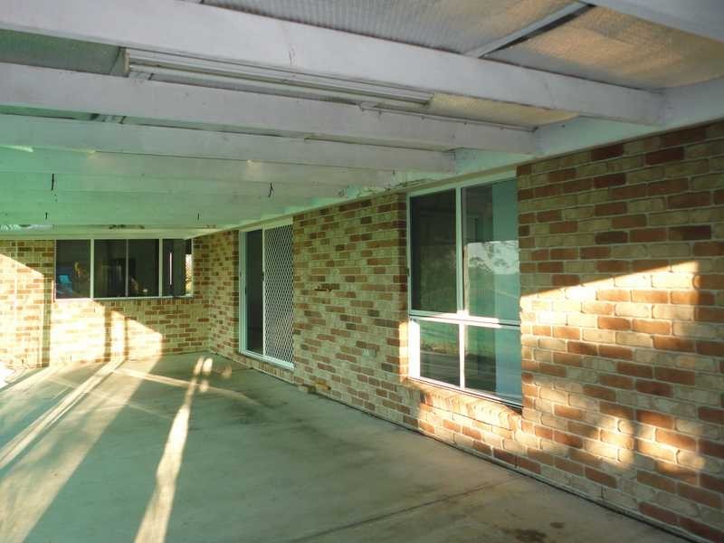 22 Kings Row, Edens Landing QLD 4207