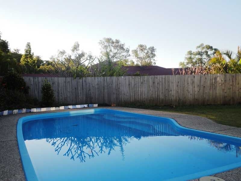 22 Kings Row, Edens Landing QLD 4207